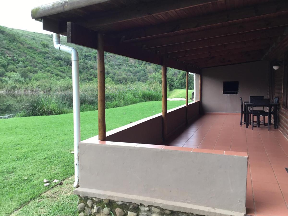 Dragon Peaks Mountain Resort Champagne Valley Exterior foto